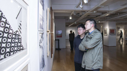 中国第二届插图艺术展在长沙隆重开幕，多元作品展现插图艺术魅力