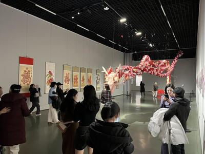 赏画过节 威海市'新生活 新风尚 新年画'活动点亮传统文化新魅力